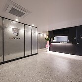 Wall Hotel Cheonan Cheongsu