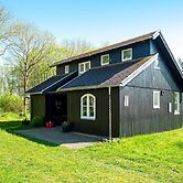 6 Person Holiday Home in Hovborg