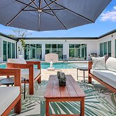 6BR Sleeps 15 Pool BBQ Firepit Games Stables More!