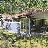 6 Person Holiday Home in Hojslev