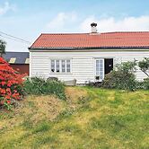 6 Person Holiday Home in Fonnes-by Traum