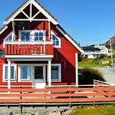 4 Person Holiday Home in Maloy-by Traum