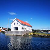 12 Person Holiday Home in Bremnes-by Traum