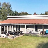 10 Person Holiday Home in Dannemare