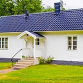 4 Person Holiday Home in Asbro