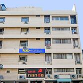 Fabhotel Nanda