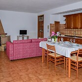 Ca Bearly in Nesso With 1 Bedrooms and 1 Bathrooms