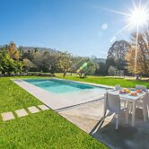 Anita Lake - Shared Pool