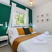 YalaRent Valley view complex In Merhavia with Private heated Pool