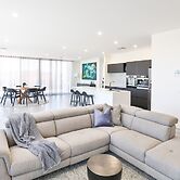 Indulge Apartments City View Penthouses