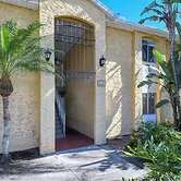 Lovely 3 Bedroom Condo On Golf Course