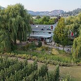 Blackbird Glen Bed and Breakfast