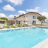 Villa Chimera White With Panoramic Pool