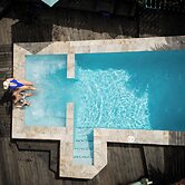 CALIZO VIP GUEST HOUSE