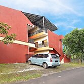 OYO 90463 A2b Guesthouse