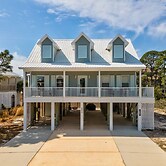 Heels In The Sand - 205 Magnolia Ct 3 Bedroom Home by RedAwning