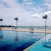 Golden Lake Residence