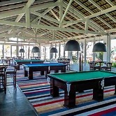 linda casa de campo nova em condominio