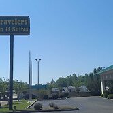 Traveler Inn and Suites