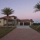 Stunning Luxury Mediterranean-style Private Oasis!