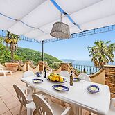 Beautiful Apt With Seaview Terrace