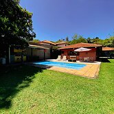 Excelente casa térrea na Granja Viana