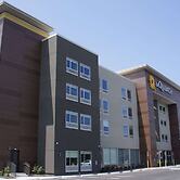 La Quinta Inn & Suites by Wyndham Manchester / Arnold AFB