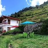 The Vintage Hill Village - Himalayan Boutique Resort