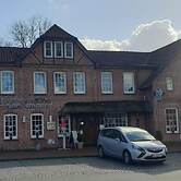Apartment With Garden and City View