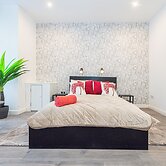 The Blossoms Liverpool City - Modern Studios and Apartments near Anfie