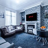 Stunning Three Bed House in Bradford