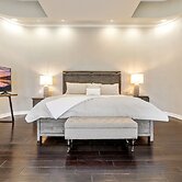 Uncommon Grounds Estate