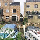 River Penthouse Apartment In The Heart