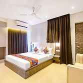 FabHotel Lake View Topsia