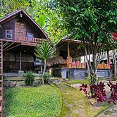 OYO 92419 Rejeng Homestay Near Kerta Gangga Waterfall