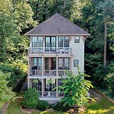 Epic Views Of The Severn River Await You! 3 Bedroom Home by Redawning