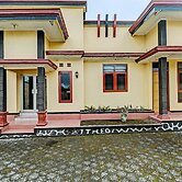 OYO 92406 Hotel Renata 1