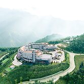 Lady Hill Sapa Resort