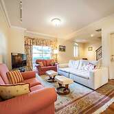 Glenelg Beach Stylish 2 Story Townhouse Sea View