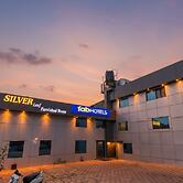 FabHotel Silver Leef and Resort