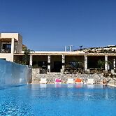 Helios Beach Hotel & Bungalows