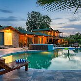 Pumpkin Hotels Corbett, Tusk N Wood