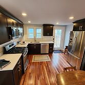 Marblehead Oasis 3 Bedroom Townhouse by RedAwning