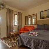 Foxy's Beach Resort