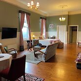 The Exchange Beaconsfield - Offering Heritage Accommodation