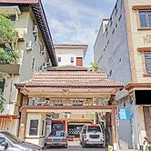 OYO Life 90380 Andalus Hotel Syariah