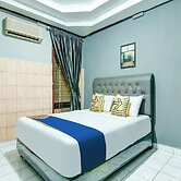 OYO 2690 Hotel Tampan