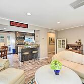 Family-friendly Kirkland Home ~ 1 Mi to Downtown