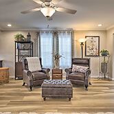 Lakefront Home w/ Deck, Fishing Dock & Canoe!