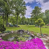 Charming Lewiston Apt: 10 Miles to Niagara Falls!